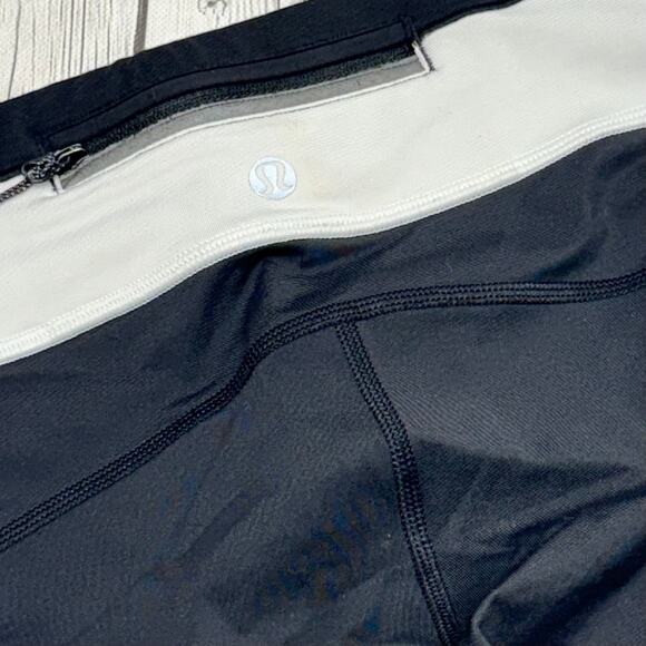 Lululemon Leggings Run Pace Tights Size 4 - Picture 3 of 4